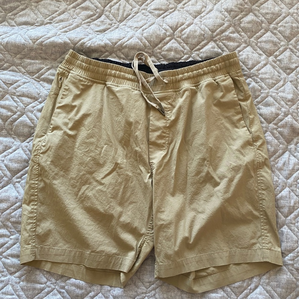 Lululemon Bowline 8” Short